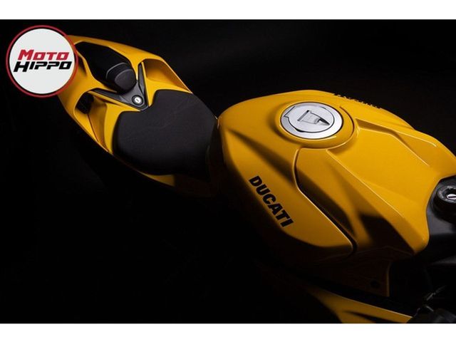 ducati - streetfighter-v2-s