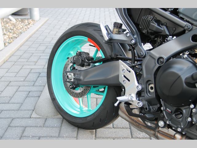 yamaha - mt-09-abs