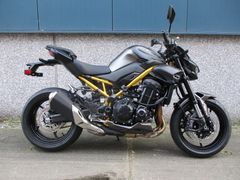 KAWASAKI Z900