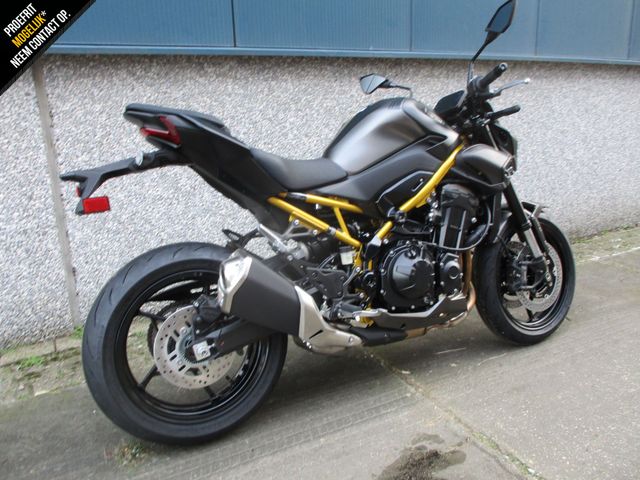 kawasaki - z900