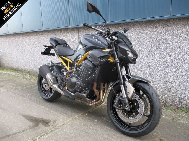 kawasaki - z900
