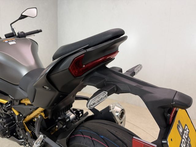 kawasaki - z900