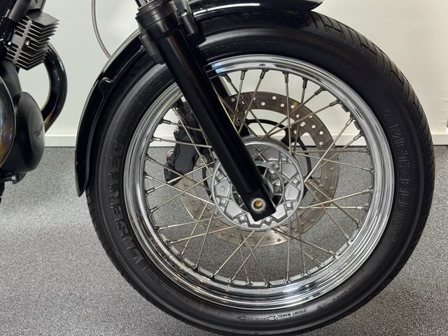 moto-guzzi - v-7-classic