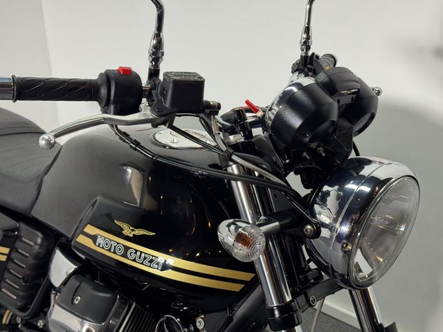 moto-guzzi - v-7-classic
