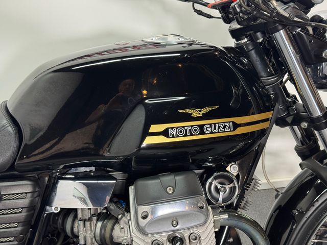 moto-guzzi - v-7-classic