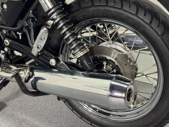 moto-guzzi - v-7-classic