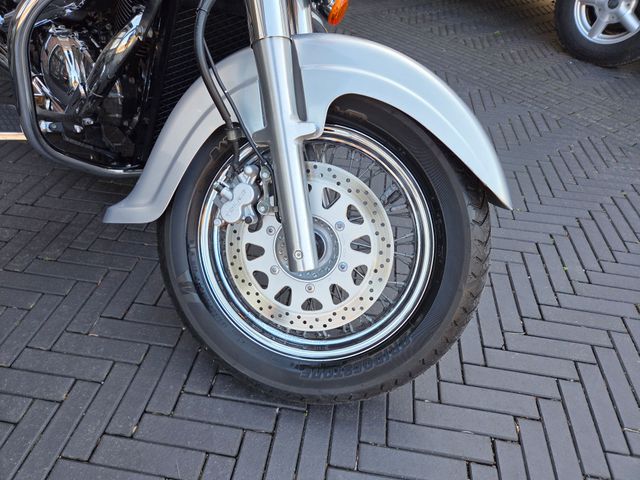 suzuki - vl-800-volusia