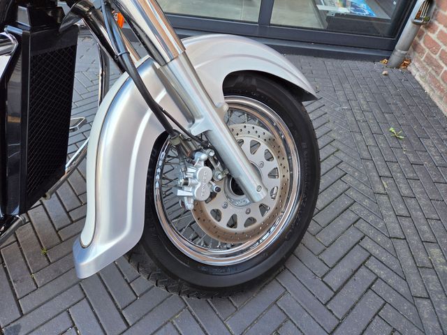 suzuki - vl-800-volusia