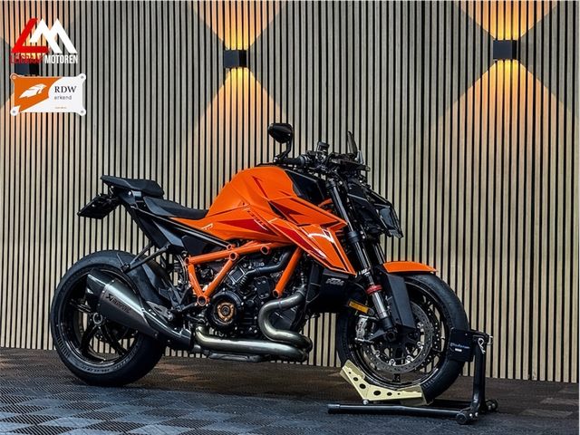 ktm - 1390-super-duke-r