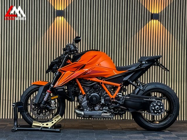 ktm - 1390-super-duke-r