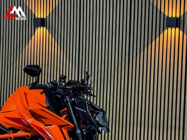 ktm - 1390-super-duke-r