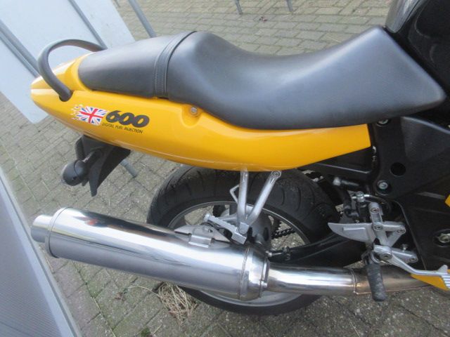 triumph - tt-600
