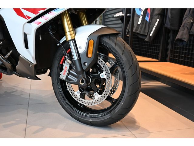 bmw - r-1300-rs