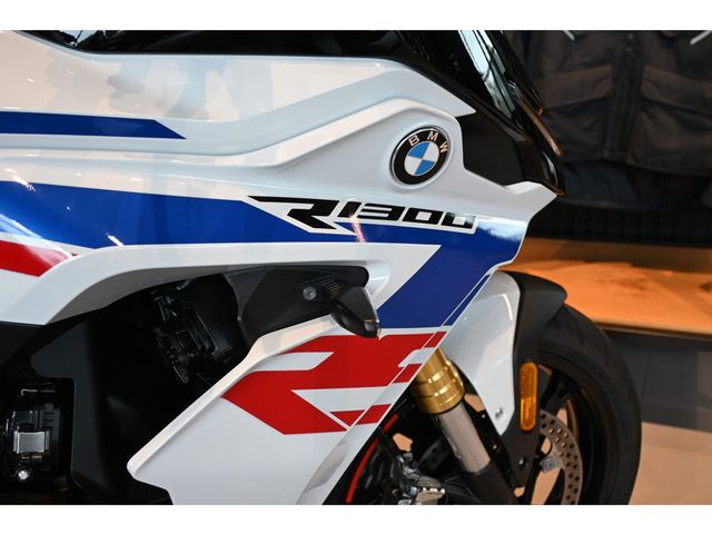 bmw - r-1300-rs