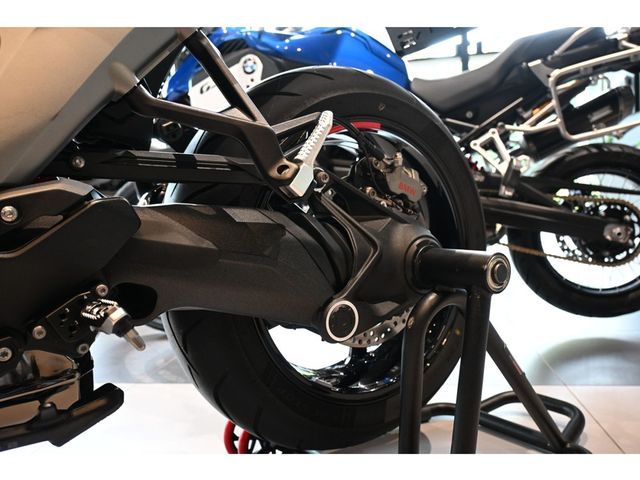 bmw - r-1300-rs