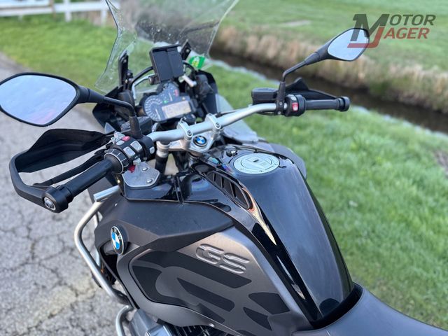 bmw - r-1200-gs-adventure-triple-black