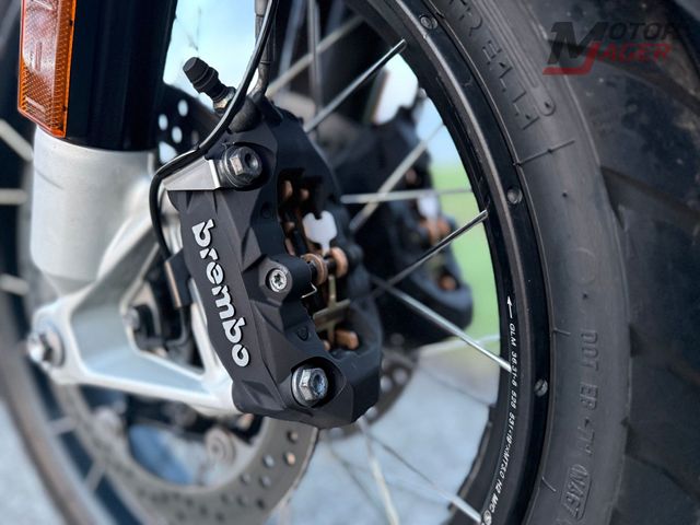 bmw - r-1200-gs-adventure-triple-black