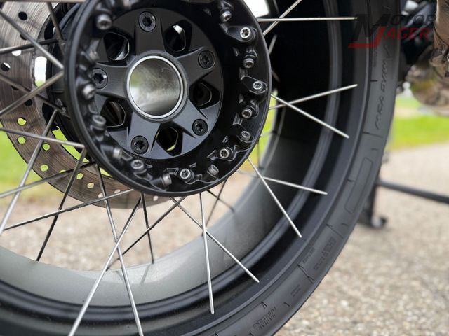 bmw - r-1200-gs-adventure-triple-black