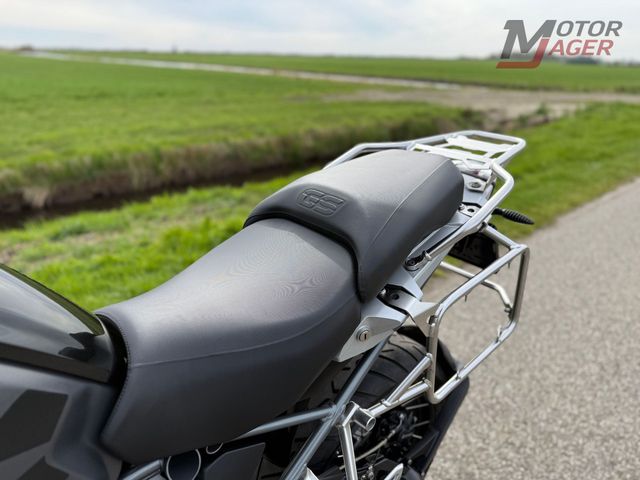 bmw - r-1200-gs-adventure-triple-black