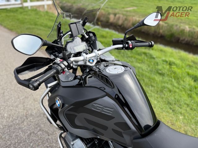 bmw - r-1200-gs-adventure-triple-black