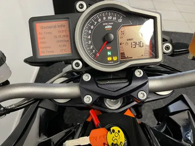KTM 1290 SUPER DUKE R – foto 2