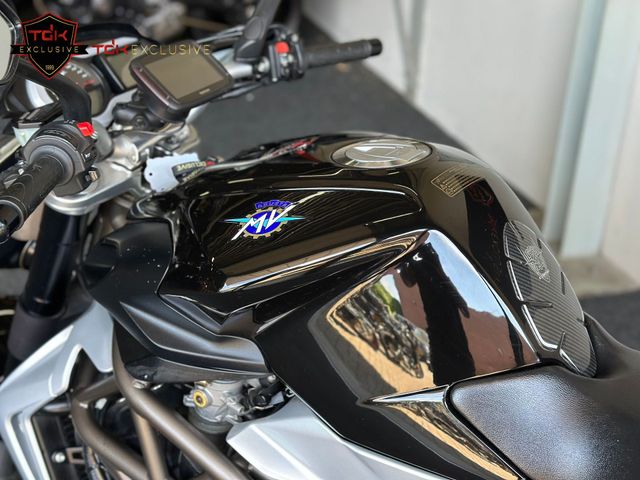 mv-agusta - brutale-990-r