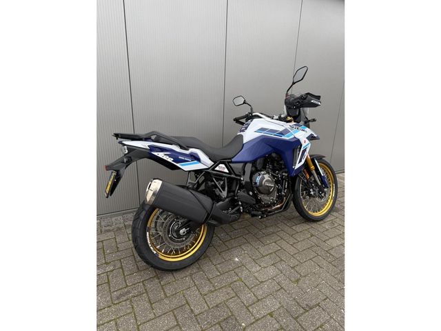 suzuki - v-strom-800-de