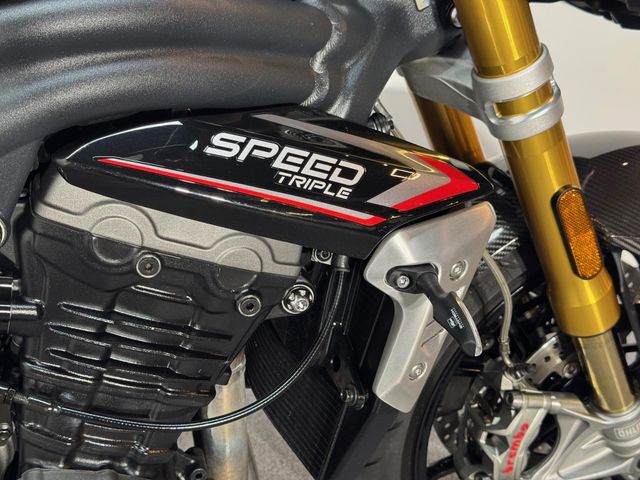 triumph - speed-triple-1200-rs