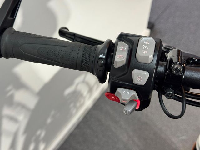 triumph - speed-triple-1200-rs