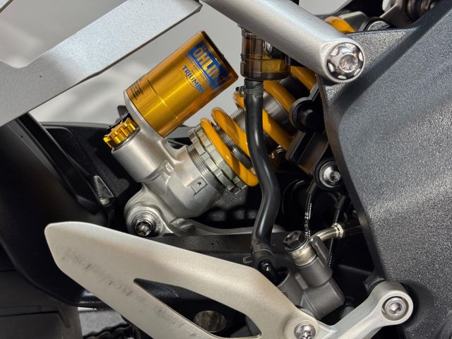 triumph - speed-triple-1200-rs