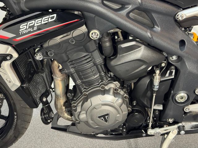 triumph - speed-triple-1200-rs
