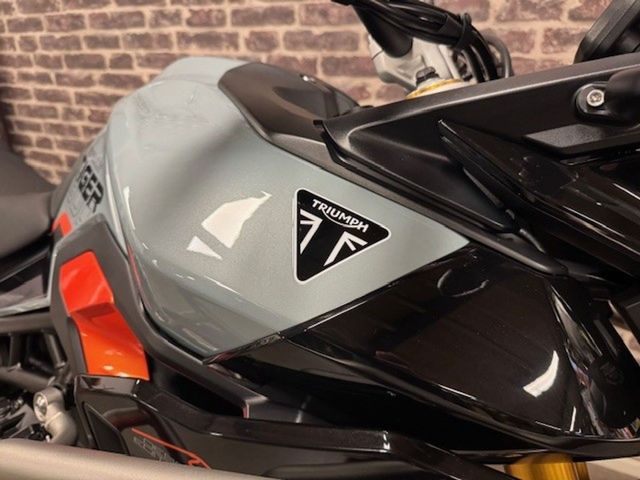 triumph - tiger-900-desert-edition