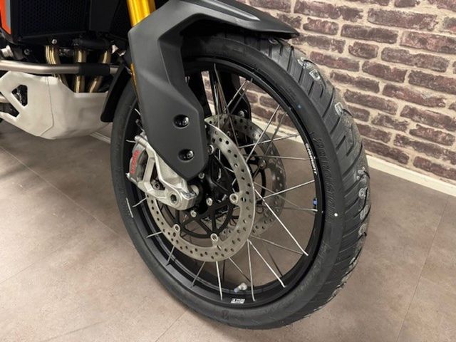 triumph - tiger-900-desert-edition