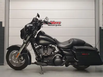 HARLEY-DAVIDSON STREET GLIDE FLHXI – foto 3