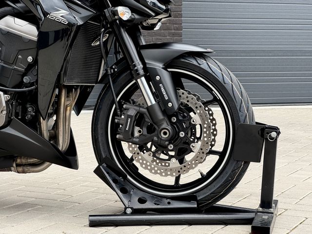 kawasaki - z1000-abs