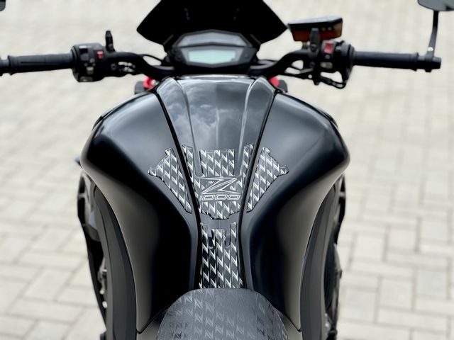 kawasaki - z1000-abs