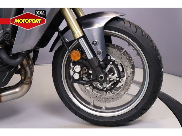 yamaha - tracer-9-gt+-y-amt