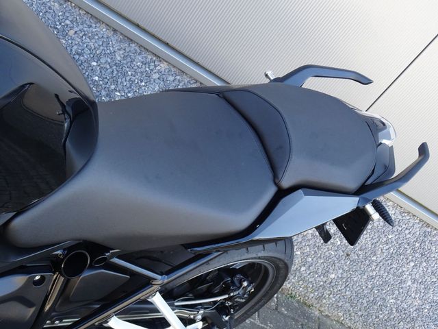 bmw - r-1250-r