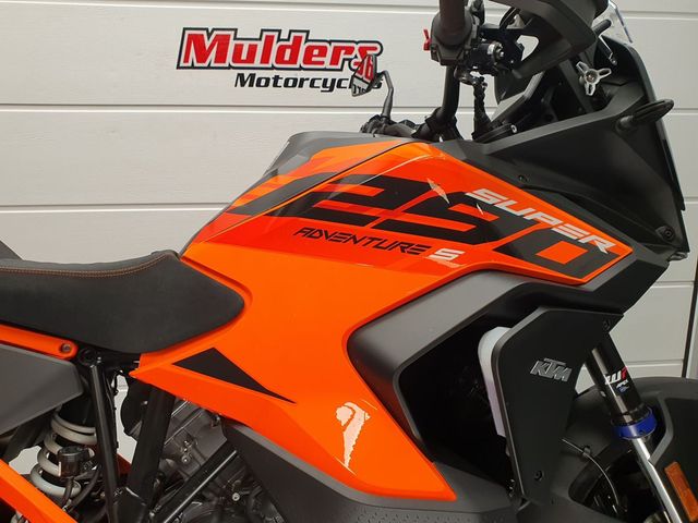 ktm - 1290-super-adventure-s