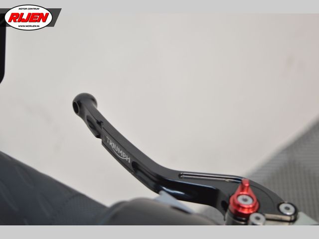 triumph - bonneville-t-120-black