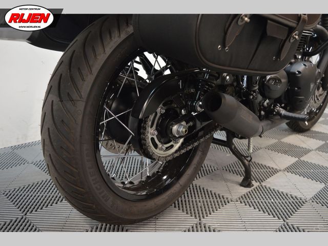 triumph - bonneville-t-120-black