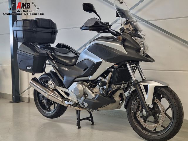 honda - nc-700-x-dct