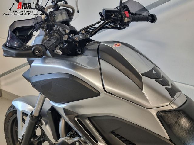 honda - nc-700-x-dct