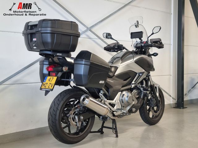 honda - nc-700-x-dct
