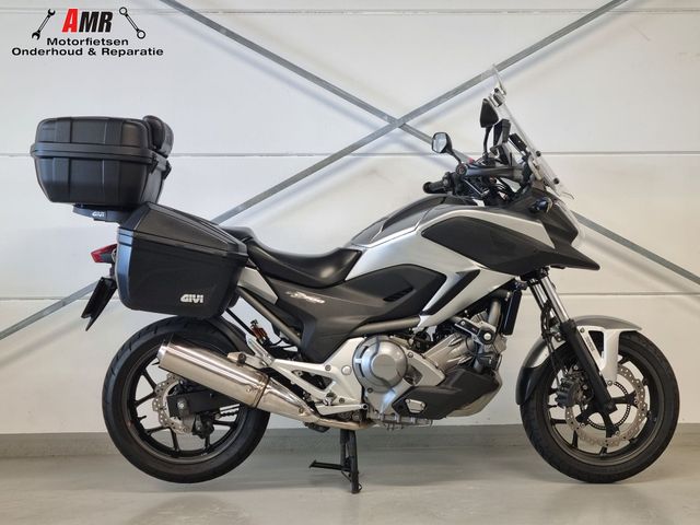 honda - nc-700-x-dct