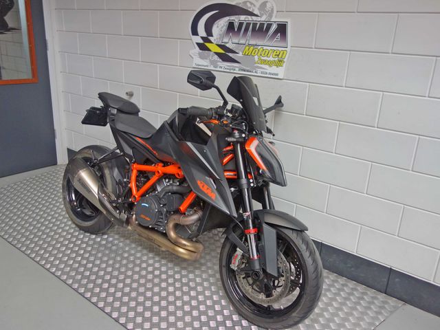 ktm - 1290-super-duke-r