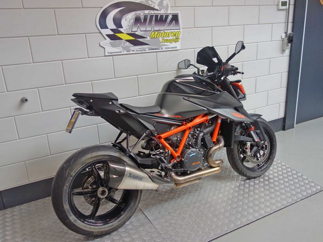 ktm - 1290-super-duke-r