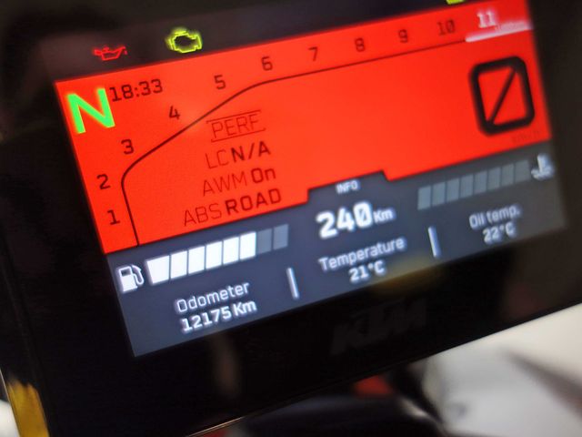 ktm - 1290-super-duke-r