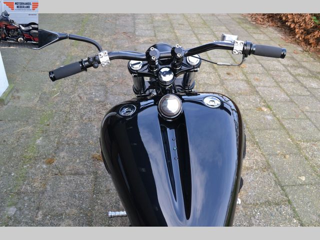 harley-davidson - softail-custom