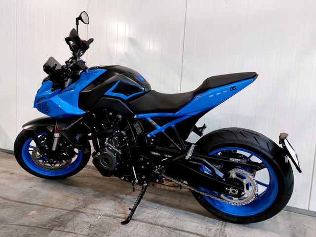 suzuki - gsx-8s